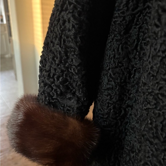 Vintage lambswool and Mink fur coat​ - Picture 6 of 10
